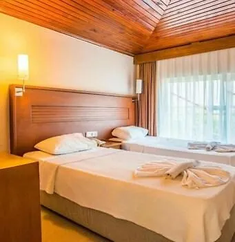 Makri 3* فتحية